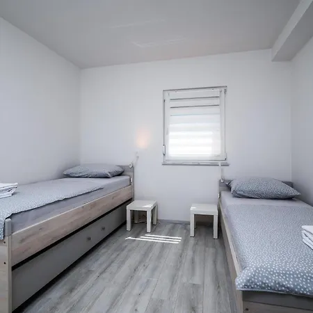 Apartamento Gorgeous In Valbandom With Wifi