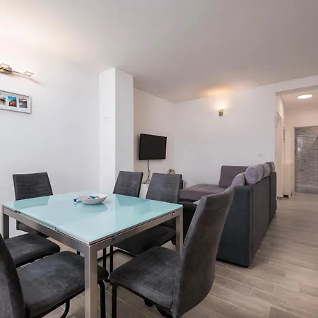 Gorgeous In Valbandom With Wifi Apartamento Valbandon