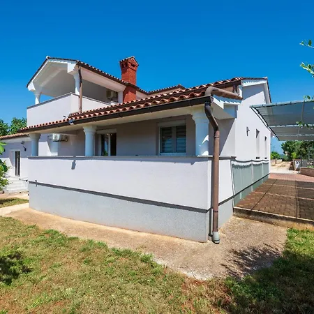 Apartment In Valbandom With Wifi *